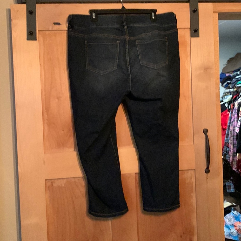 Torrid capri jeans